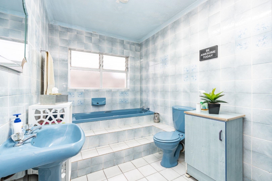 4 Bedroom Property for Sale in Walmer Estate Western Cape